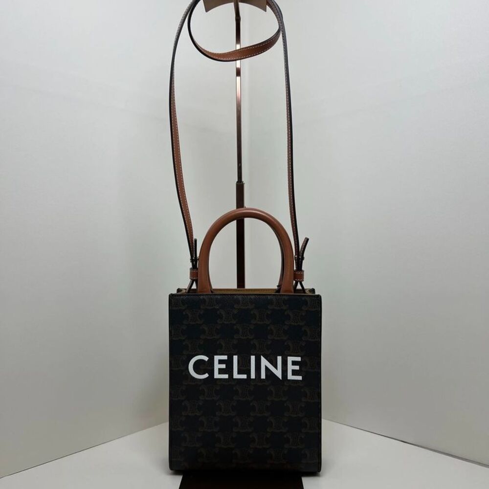 Celine Women Pre-Loved Bag Very Good Condition - Picture 1 of 9
